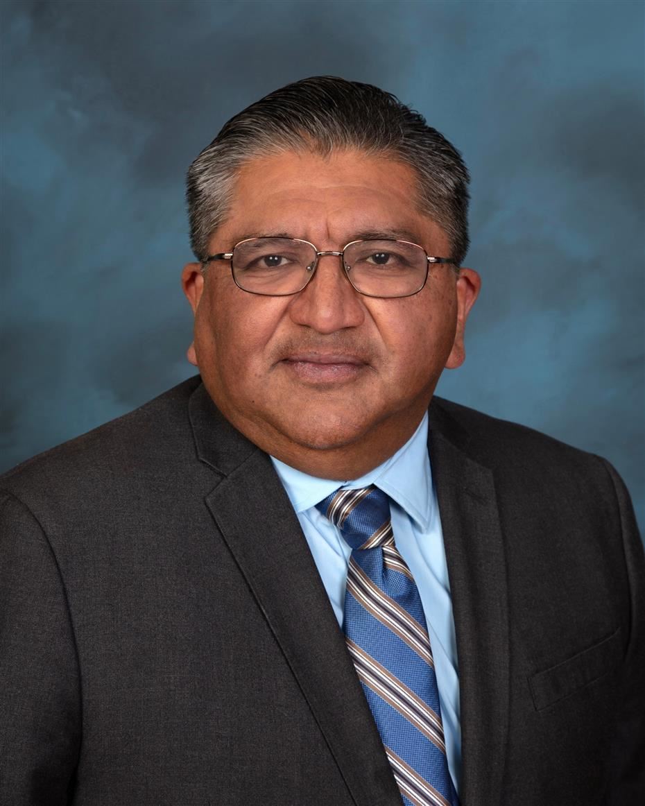 Dr. A. Alvarez - 2025